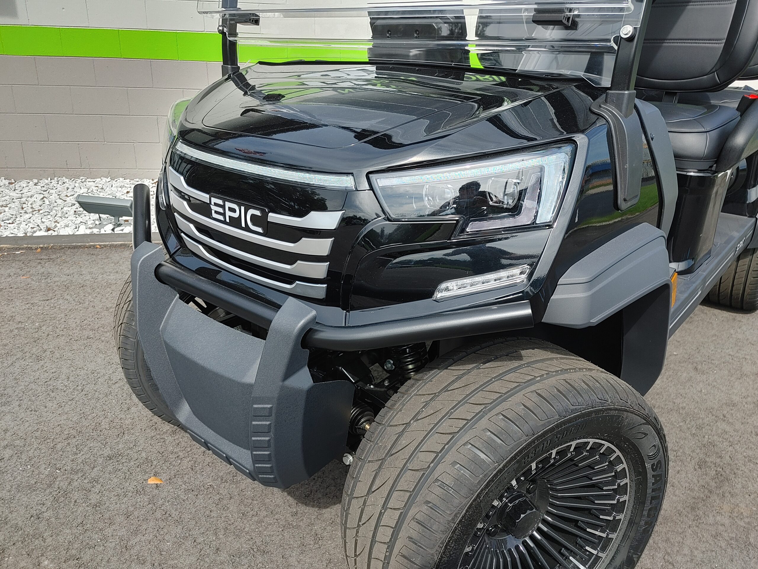 2026 EPIC E40FX LITHIUM - BLACK - Image 8