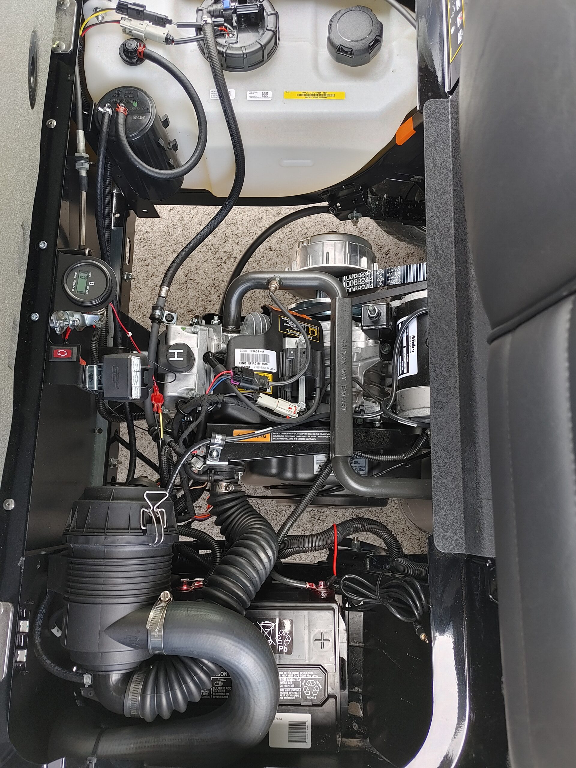 2026 EZGO EXPRESS 4 GAS - SLATE - Image 4