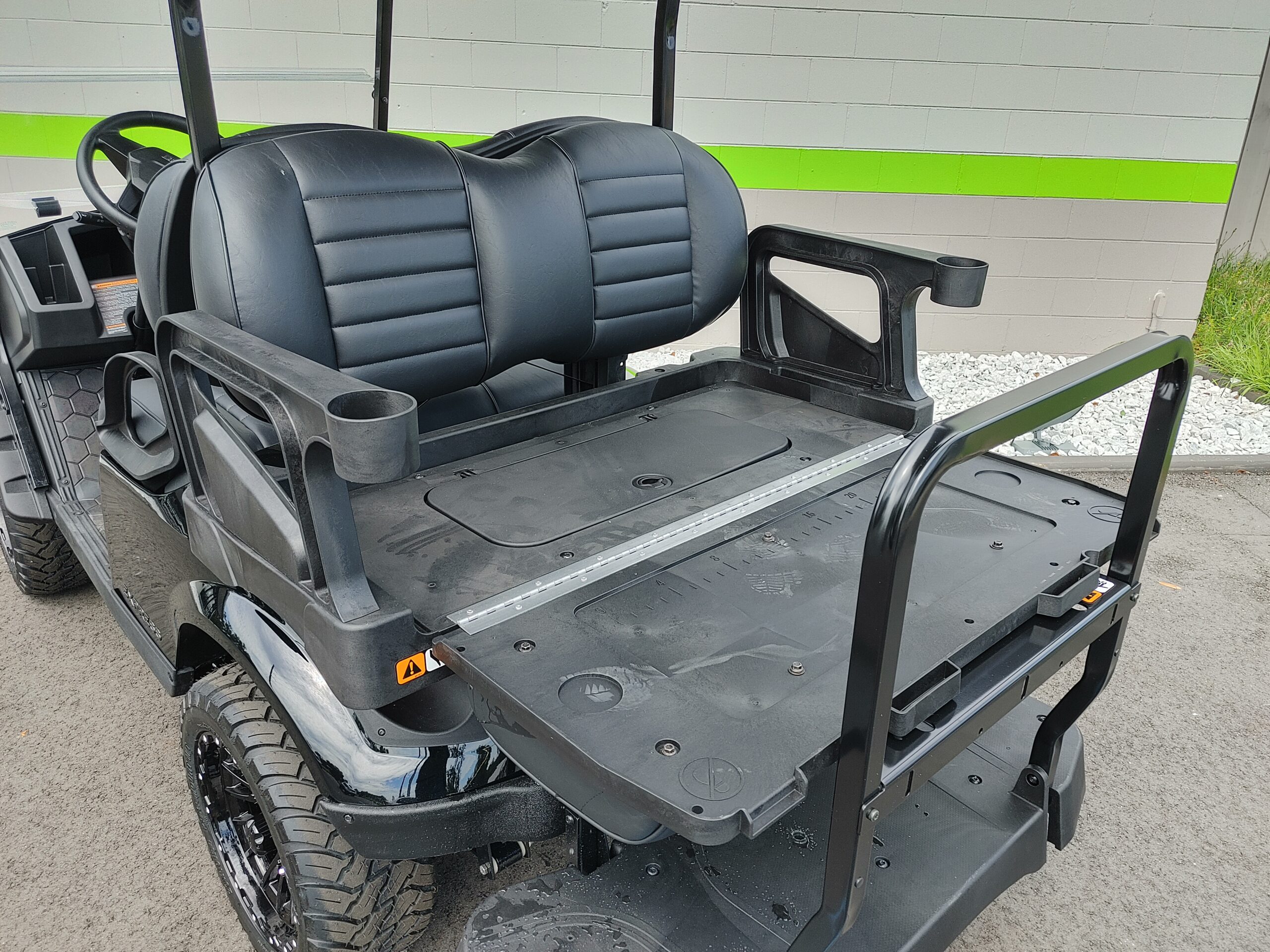 2026 EZGO EXPRESS 4 GAS - BLACK - Image 7