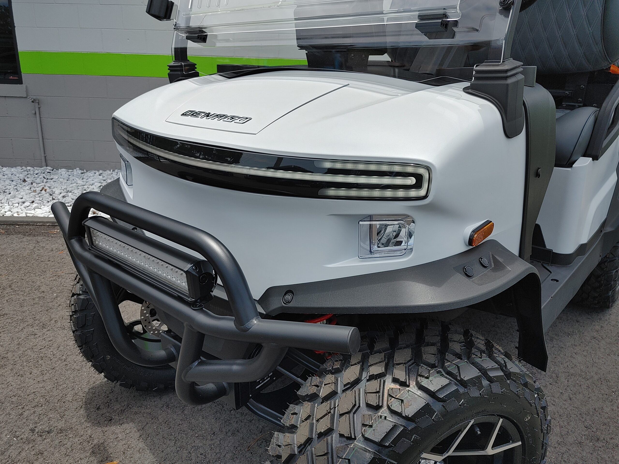 2026 DENAGO NOMAD XL LITHIUM - MATTE WHITE - Image 9