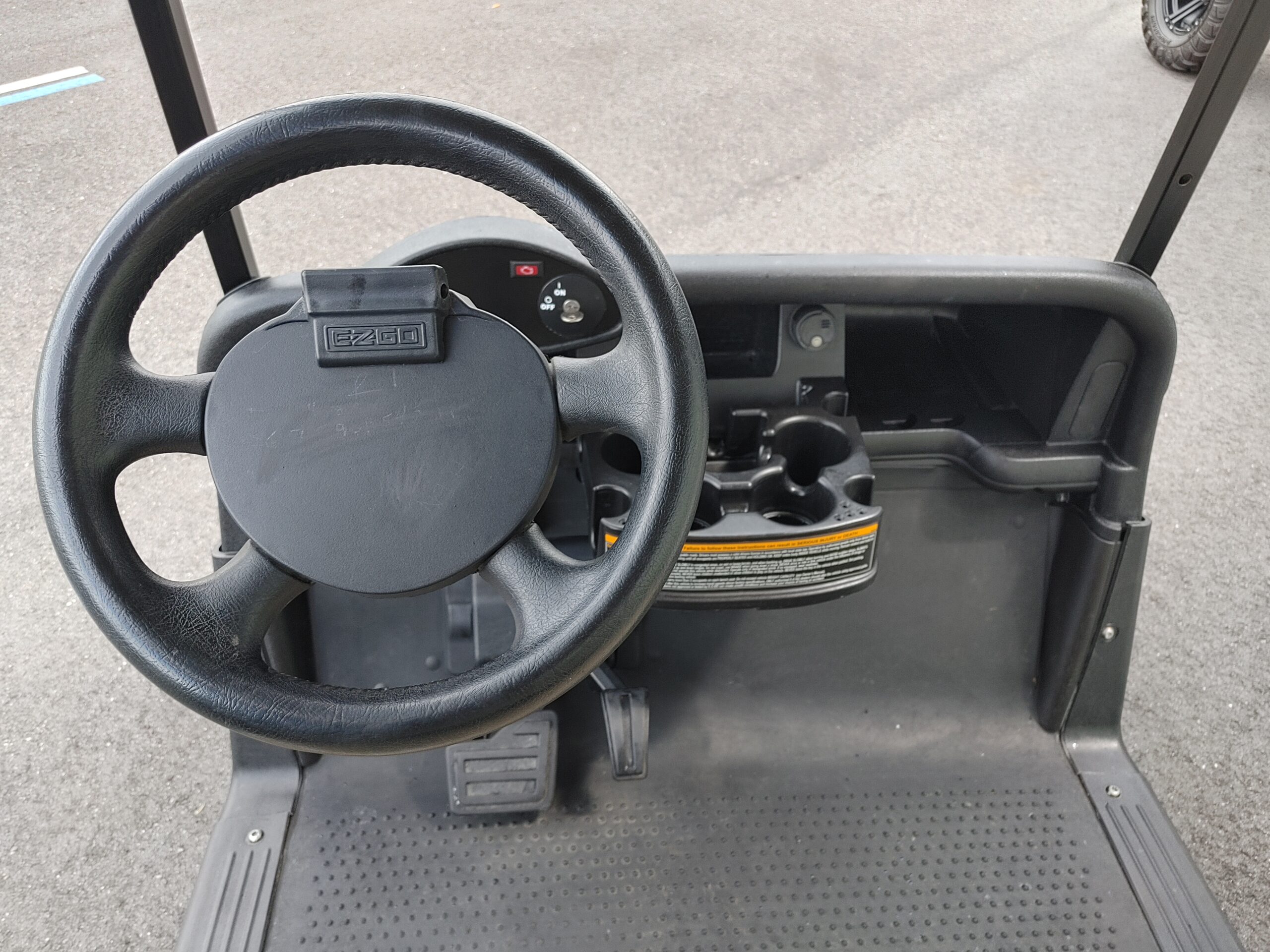 2021 EZGO RXV photo 7